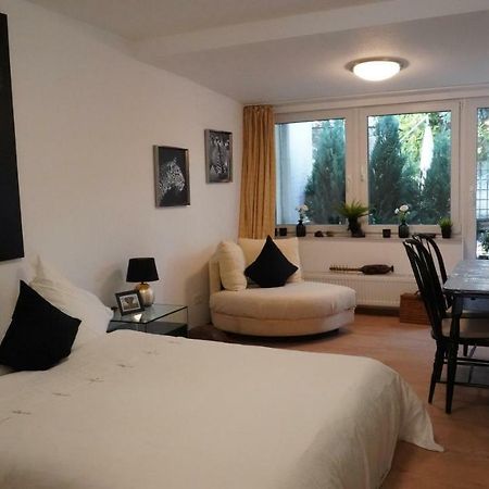 Apartment 900M To Exhibition Düsseldorf Eksteriør billede