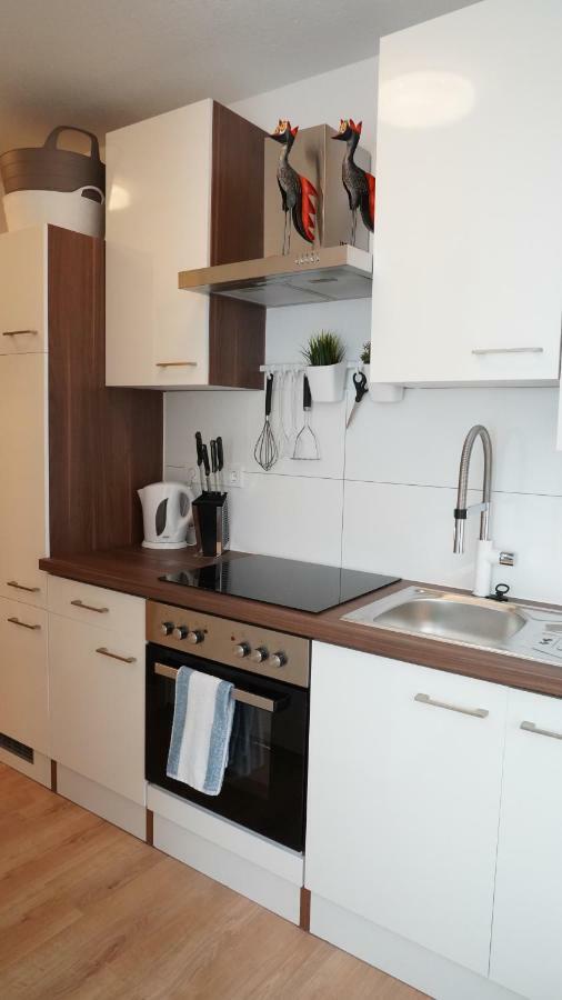 Apartment 900M To Exhibition Düsseldorf Eksteriør billede